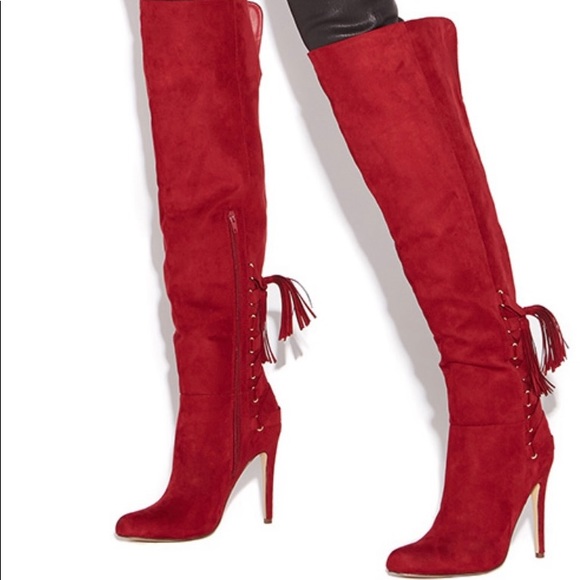 Boots - Picture 4 of 6